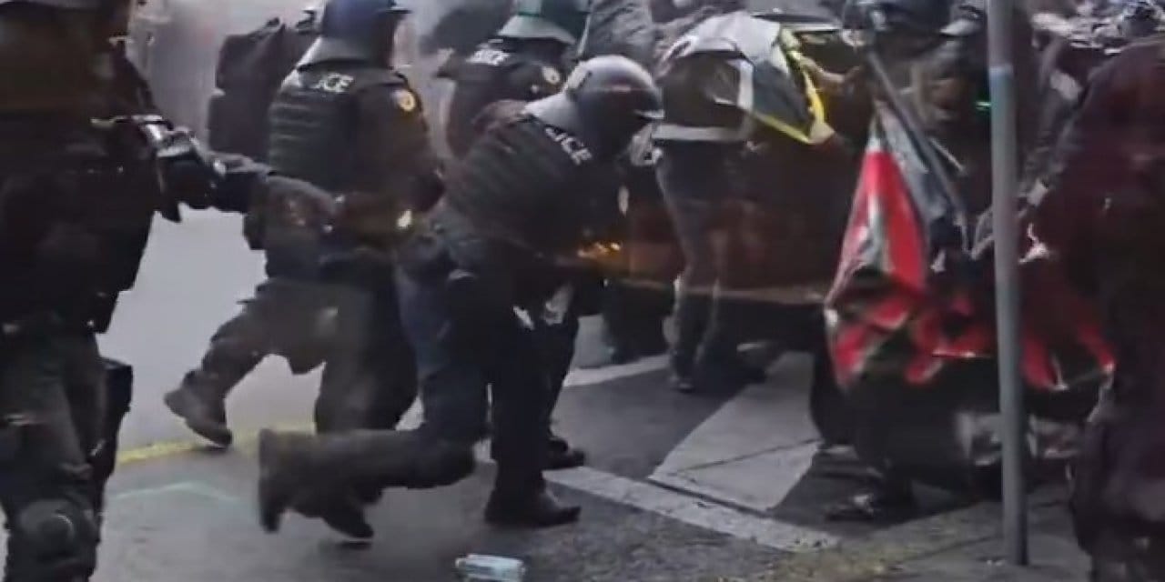 isvicrede filistine destek gosterilerine polis saldirdi fGEl8AVg.jpg